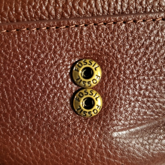 Fossil Brown Leather Keychain Wallet Pouch - Picture 10 of 13